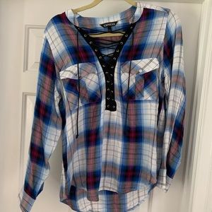 Lace-up front Flannel size M